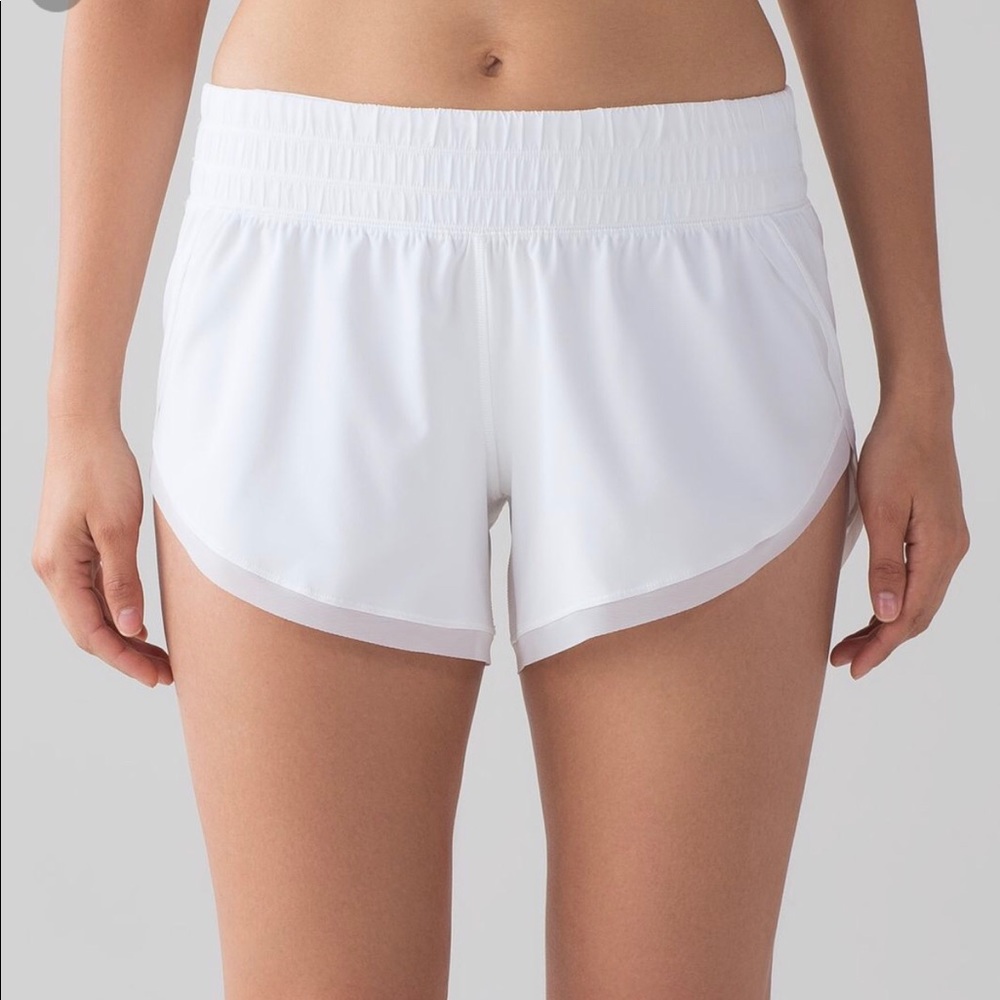 4” A new short in white